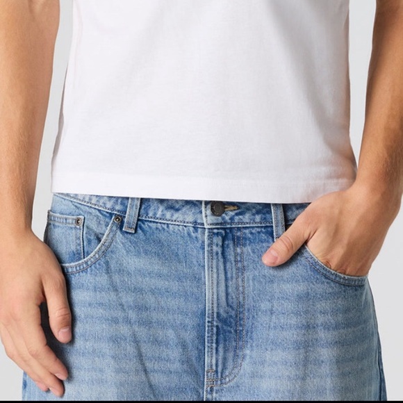 NWT Funny Bunny Shadow Graphic T-Shirt – Slim Fit Short Sleeve Crewneck – White - Picture 4 of 8